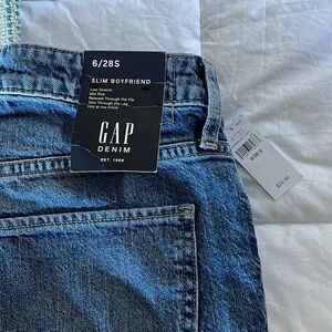 GAP Slim Boyfriend Jeans NWT!!